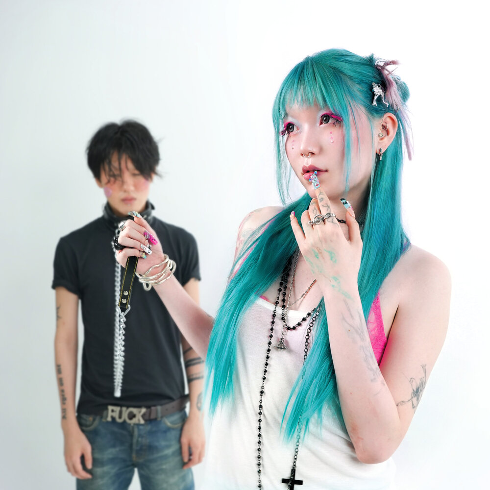 xiihu – WHOREMONES – EP