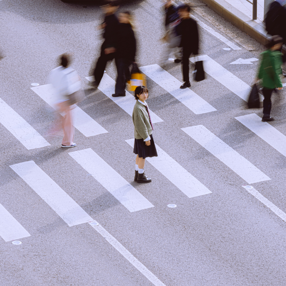 Moonbit – I am – Single