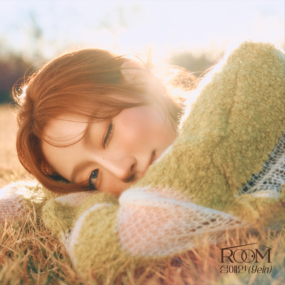 YEIN – 1st Mini Album ‘ROOM’ – EP