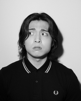 김지운
