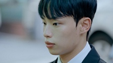 어두운 별 영상 대표이미지