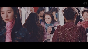 Psycho 뮤직비디오 대표이미지