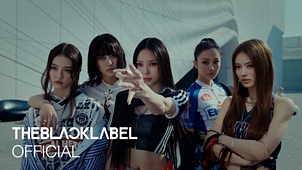 HANDS UP 뮤직비디오 대표이미지