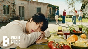 Love Language 뮤직비디오 대표이미지